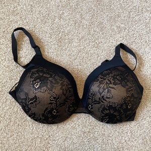 NWOT 34C Maidenform Comfort Devotion Bra Black Lace Design